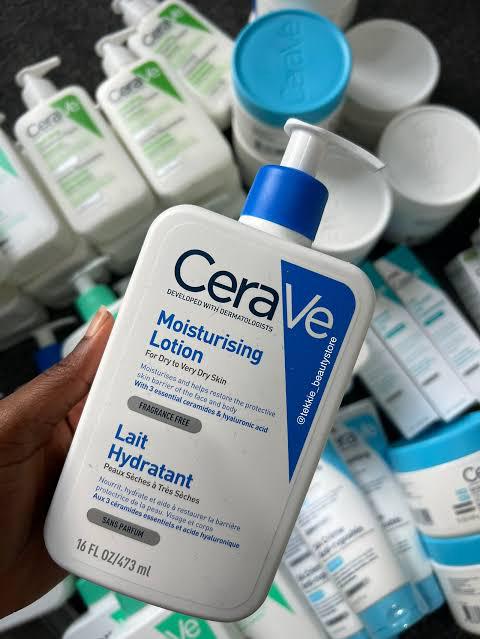 Non-greasy face lotion for dry, oily, and combination skin