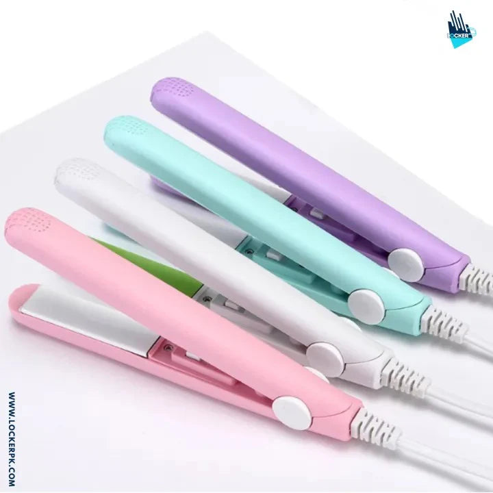 Mini hair straightener with ceramic plates for travel use